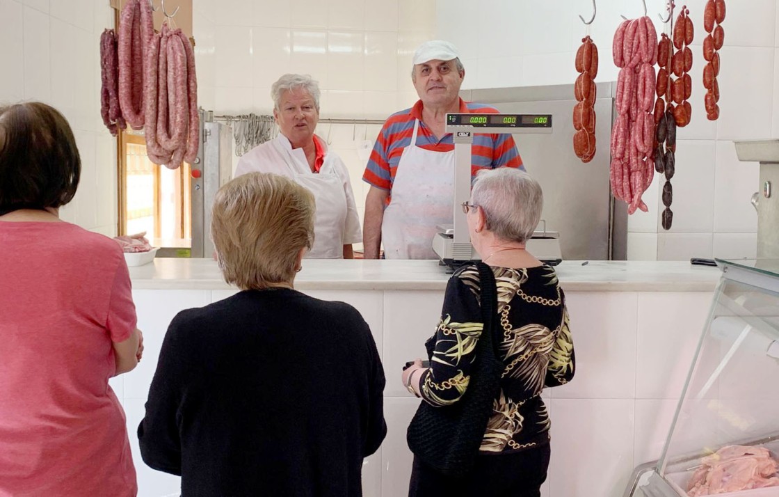 La carnicería Hermanos Romero Pobo baja la persiana este viernes y deja a Cella sin despacho de carne