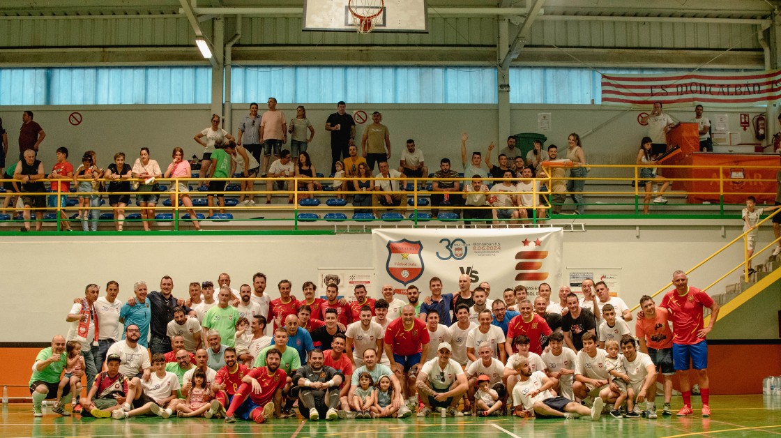 Montalbán da un homenaje a tres décadas de su equipo de ‘futsal’