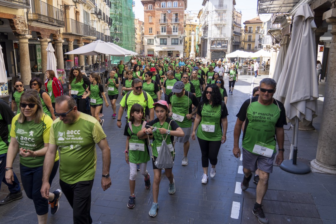 La marea verde contra el cáncer bate récord y pretende concienciar sobre el apoyo a la investigación