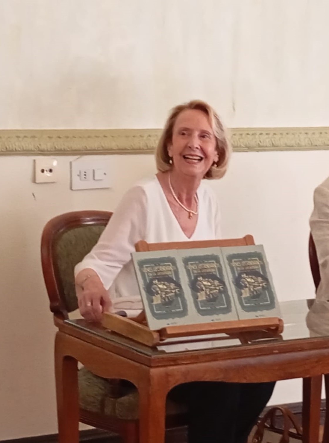 María Luisa Burguera, escritora y autora de ‘Trenes legendarios en la literatura’: “Mi generación está ligada al ferrocarril, que es un importante espacio literario”