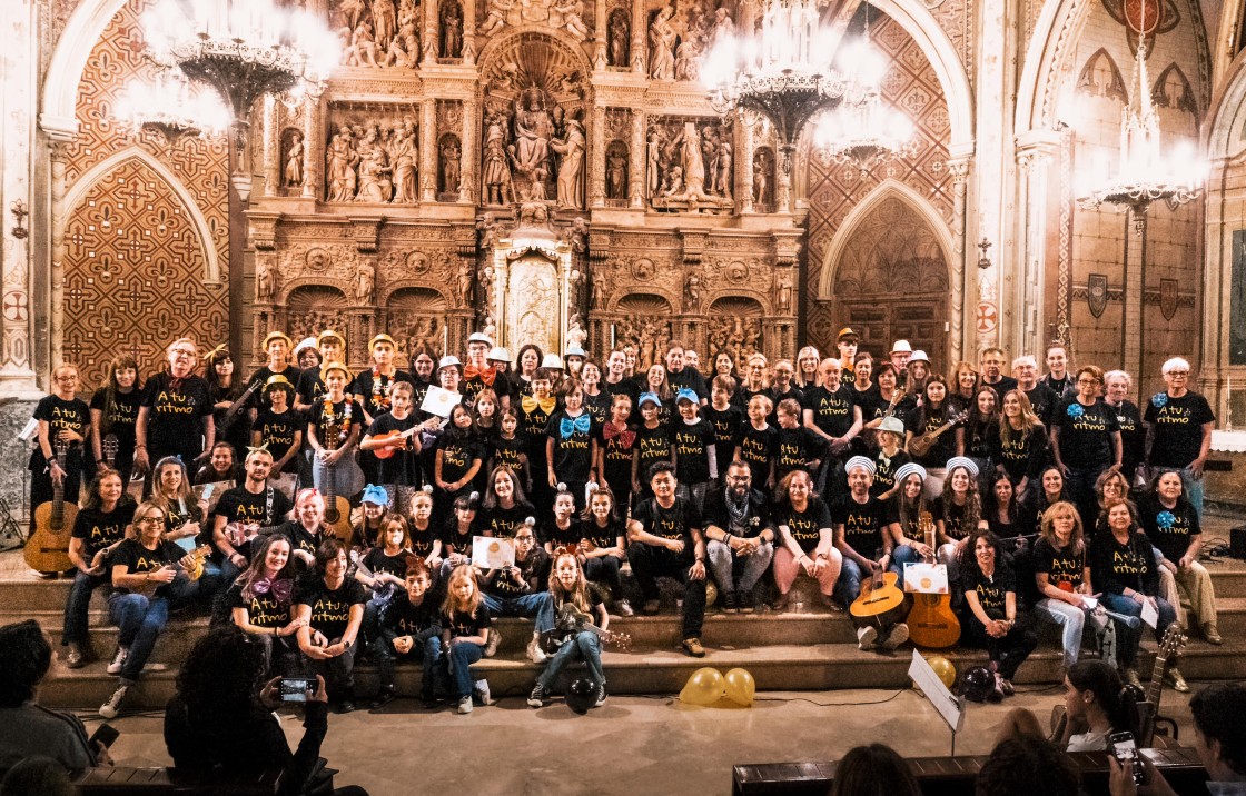 El fin de curso de A tu ritmo llena de música moderna la Iglesia de San pedro