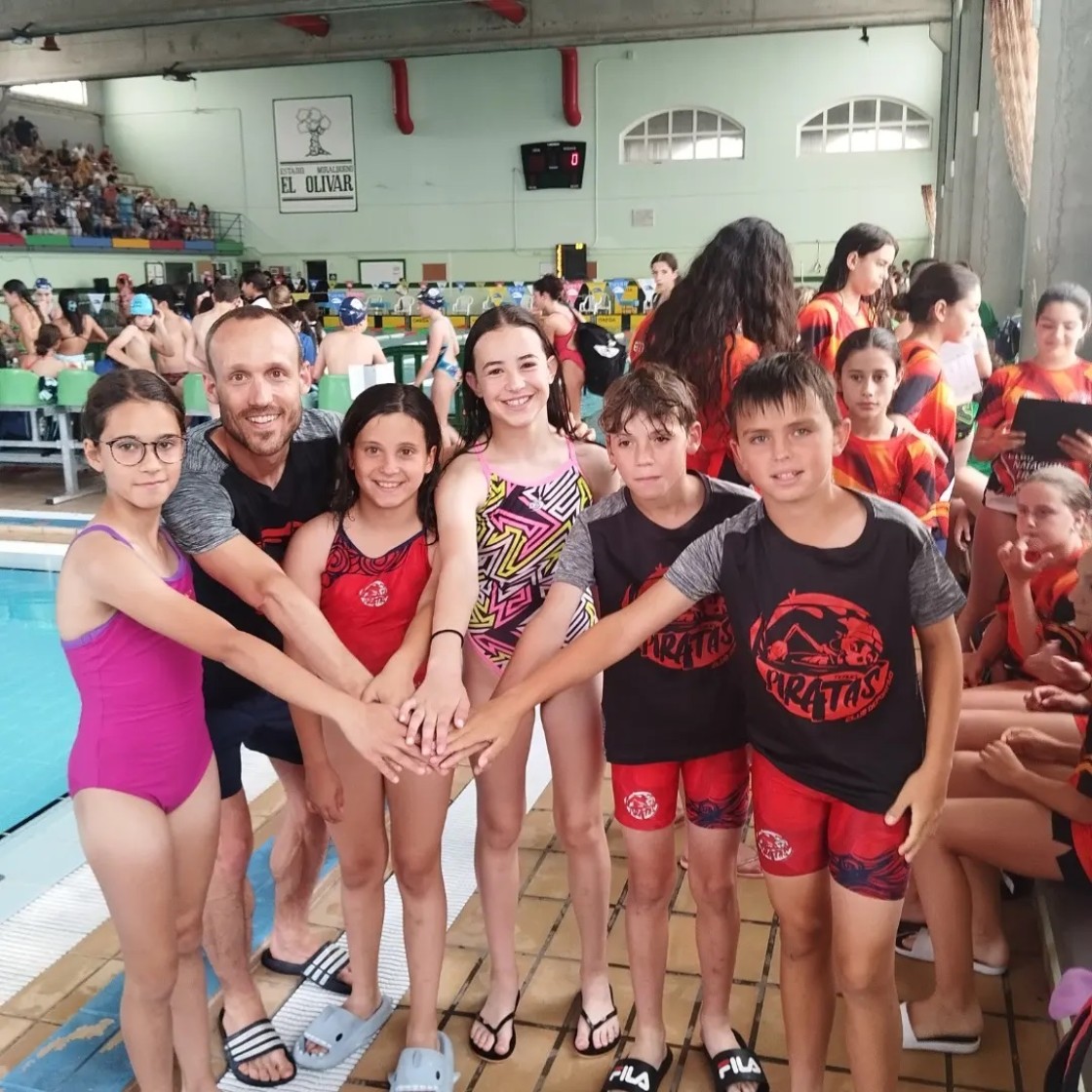 Medallas para los alevines del Club Piratas de Teruel en el Campeonato de Aragón de natación