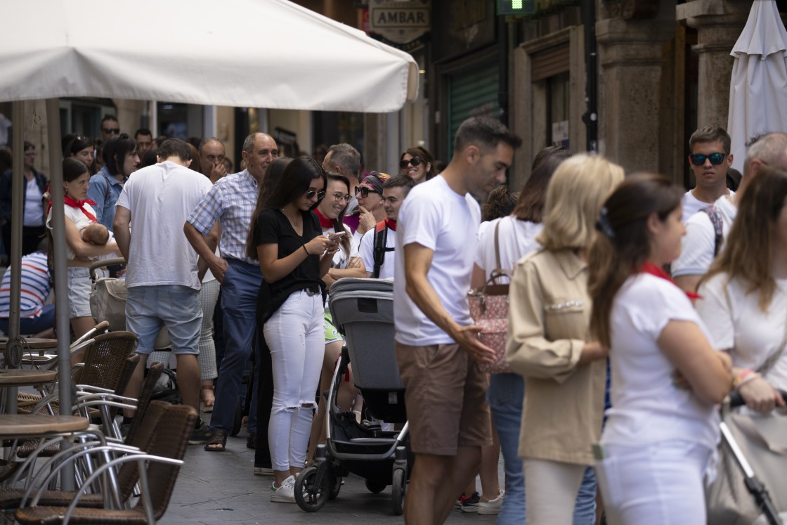 La Policía Nacional en Teruel refuerza la presencia policial en calles y comercios  durante las Fiestas del Ángel