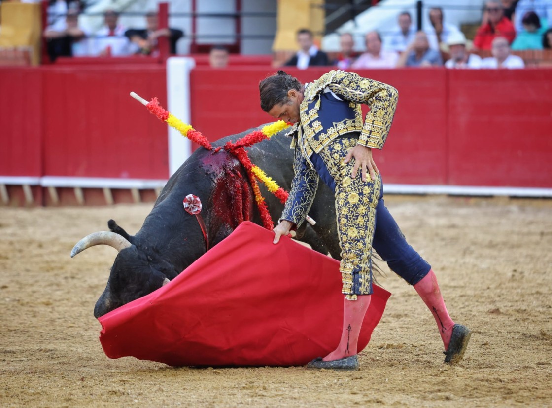 Tres gladiadores se juegan la vida en Teruel, con la lluvia cumpliendo el papel de molesta invitada