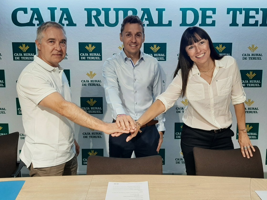 Caja Rural de Teruel becará a 20 alumnos del Centro Universitario de Lenguas Modernas del Campus de Teruel