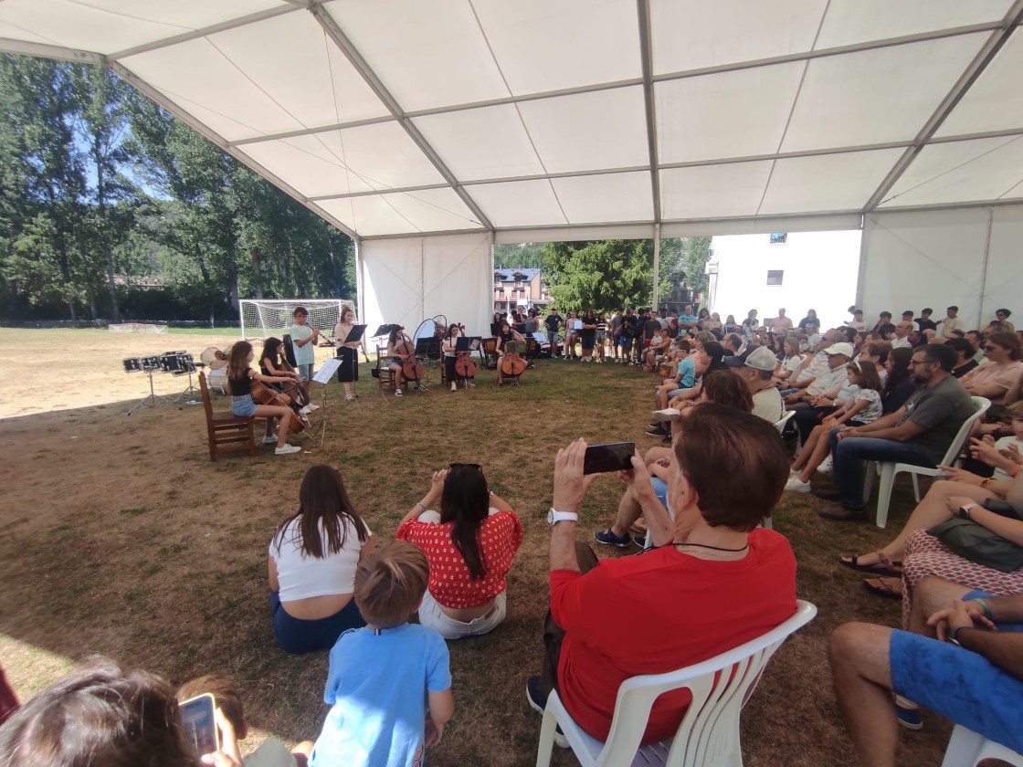 Alcalá de la Selva  acoge hoy el concierto de clausura del campamento