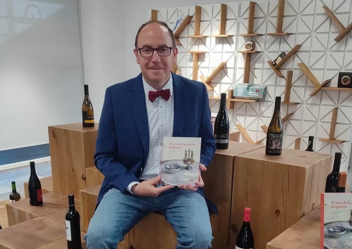 Ismael Ferrer presenta ‘El arte de la cocina aragonesa’ en La Iglesuela del Cid