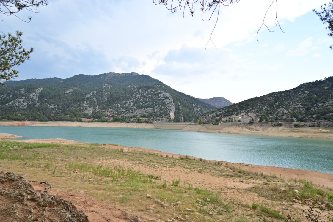 La cuenca del Matarraña afronta las primeras prohibiciones de riego con el embalse de Pena al 29%