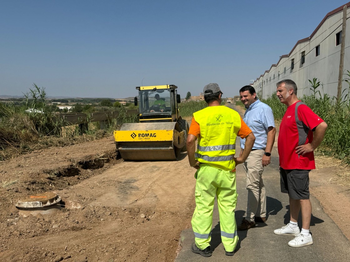 La DPT mejora los blandones del Camino de la Vía de Alcañiz en puertas de la MotoGP