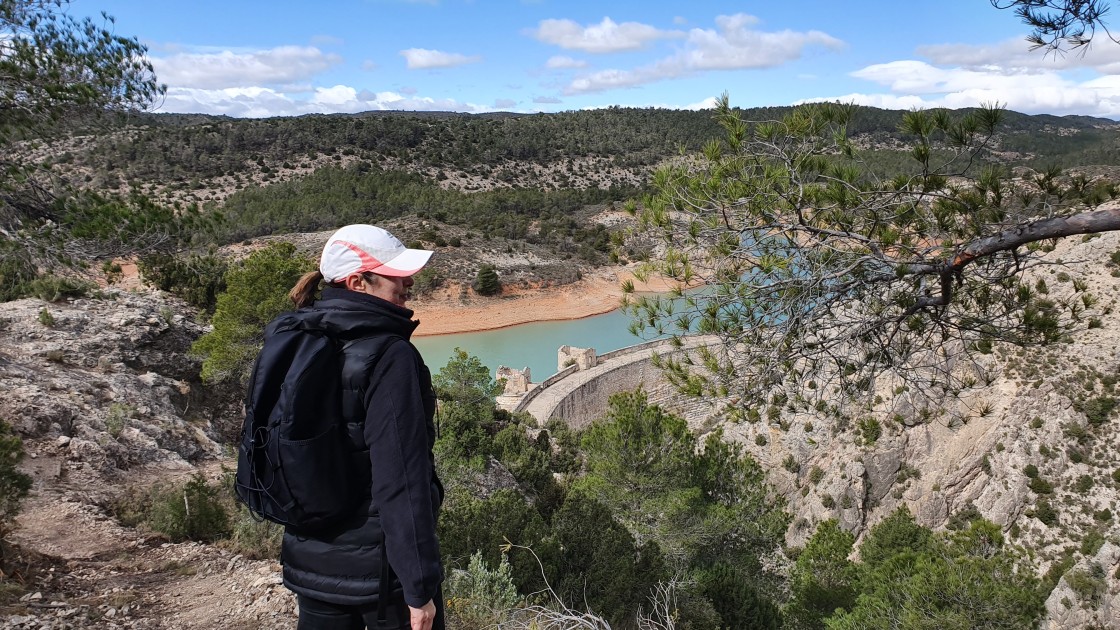 La Sierra de Arcos alarga el sendero de las pasarelas hasta la cola del Escuriza