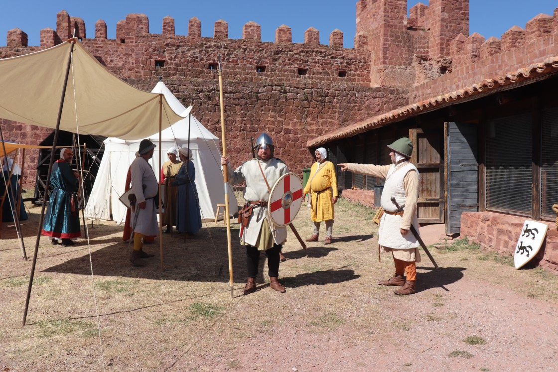 Un total de 6.700 personas visitan este verano el castillo de Peracense