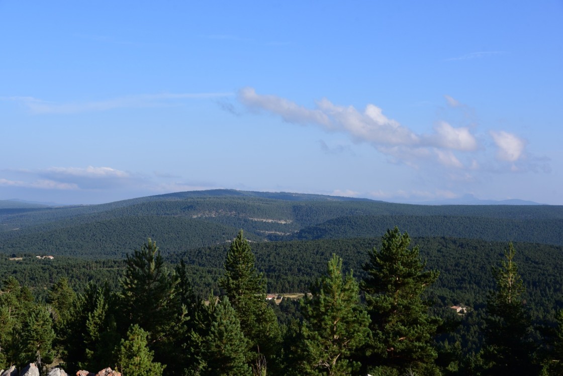 Paisajes de Teruel interpondrá 30 recursos de alzada y cuatro contenciosos a macroproyectos en las sierras turolenses