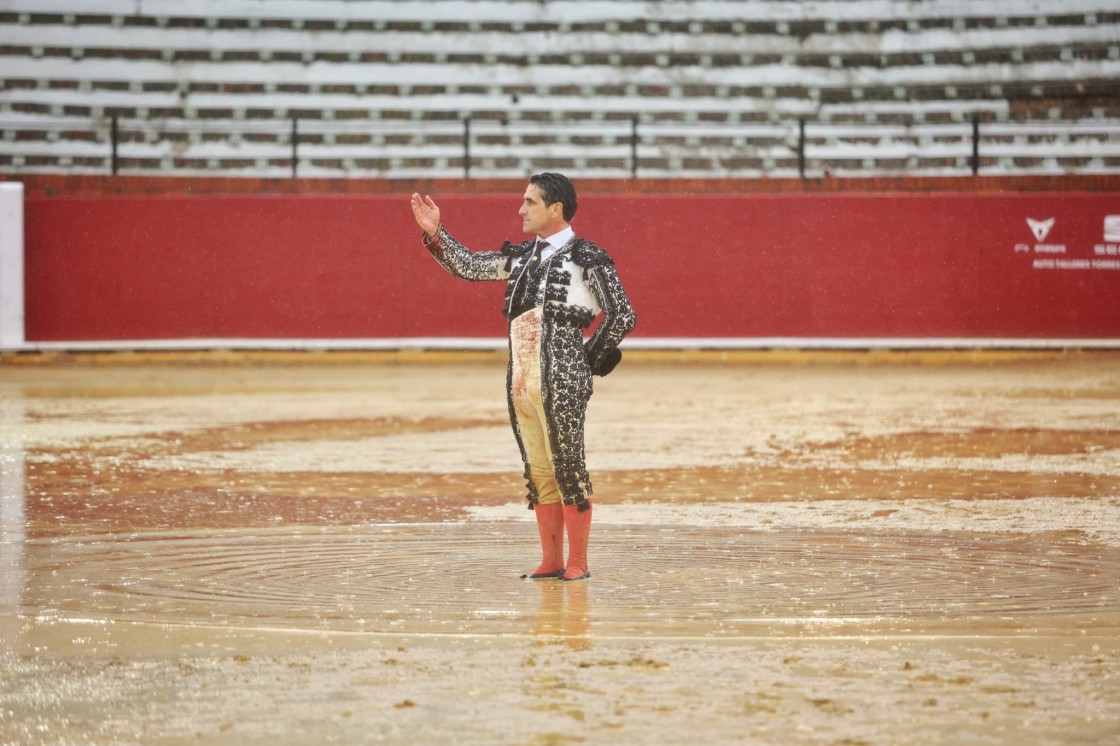 La heroicidad hecha torero: Emilio Serna triunfa en Teruel