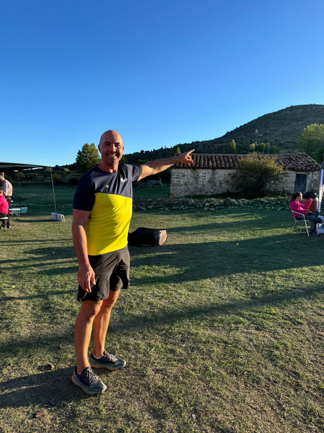 Demetrio Lozano, organizador del campeonato de Aragón de parapente de precisión en Jabaloyas: “La sensación de volar y fluir  que se siente cuando estás en  el parapente es una maravilla”