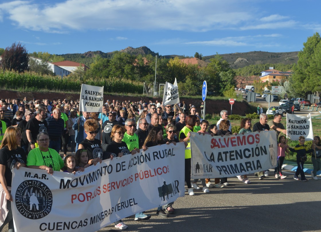 Los vecinos de la comarca protestan por  la falta de médicos de Atención Primaria