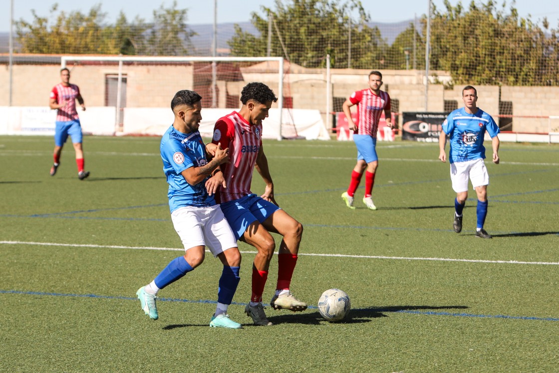 Gran punto del Atlético ante uno de los grandes aspirantes al ascenso