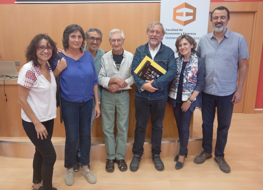 El turolense Juan Cañada recibe el premio Cátedra de Cooperación para el Desarrollo por su TFM