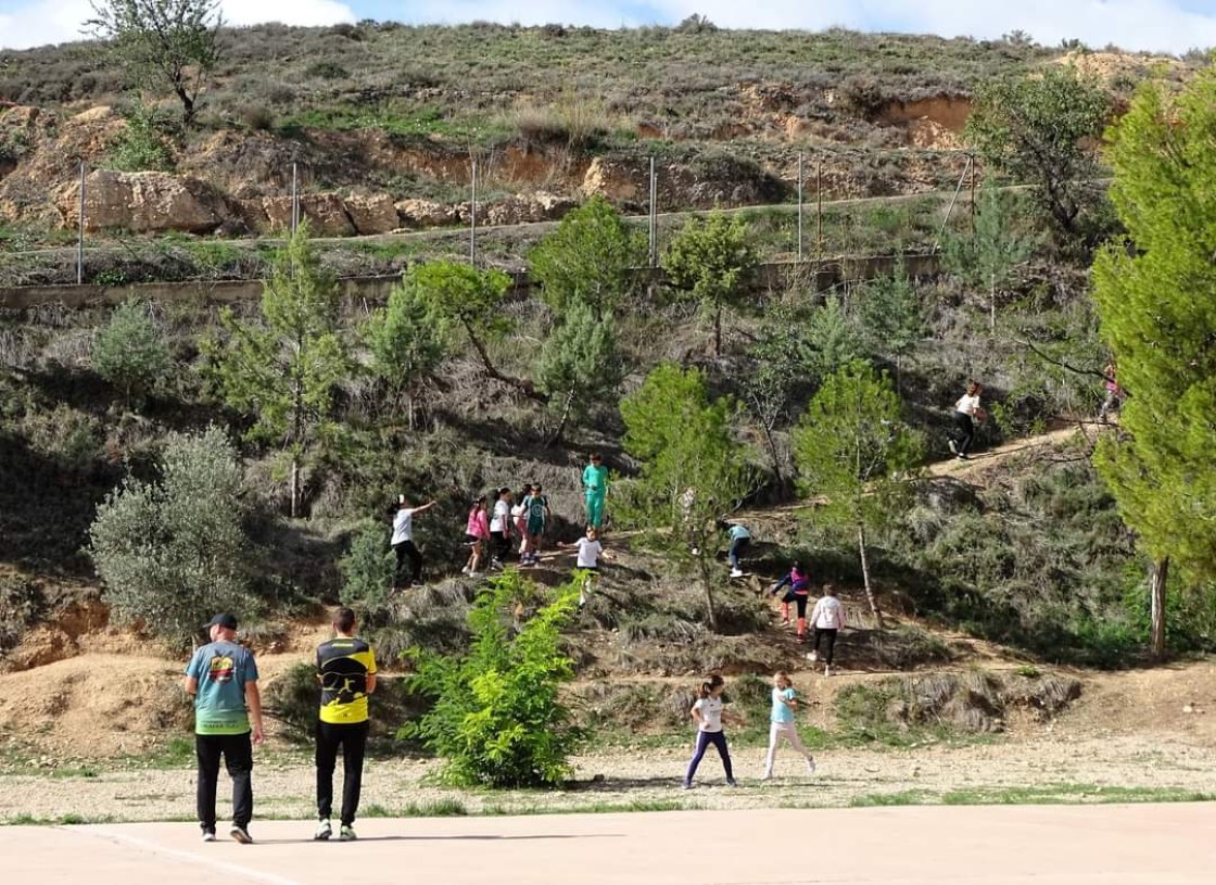 Carlos Jávega arranca en Alcorisa una escuela de trail running para jóvenes