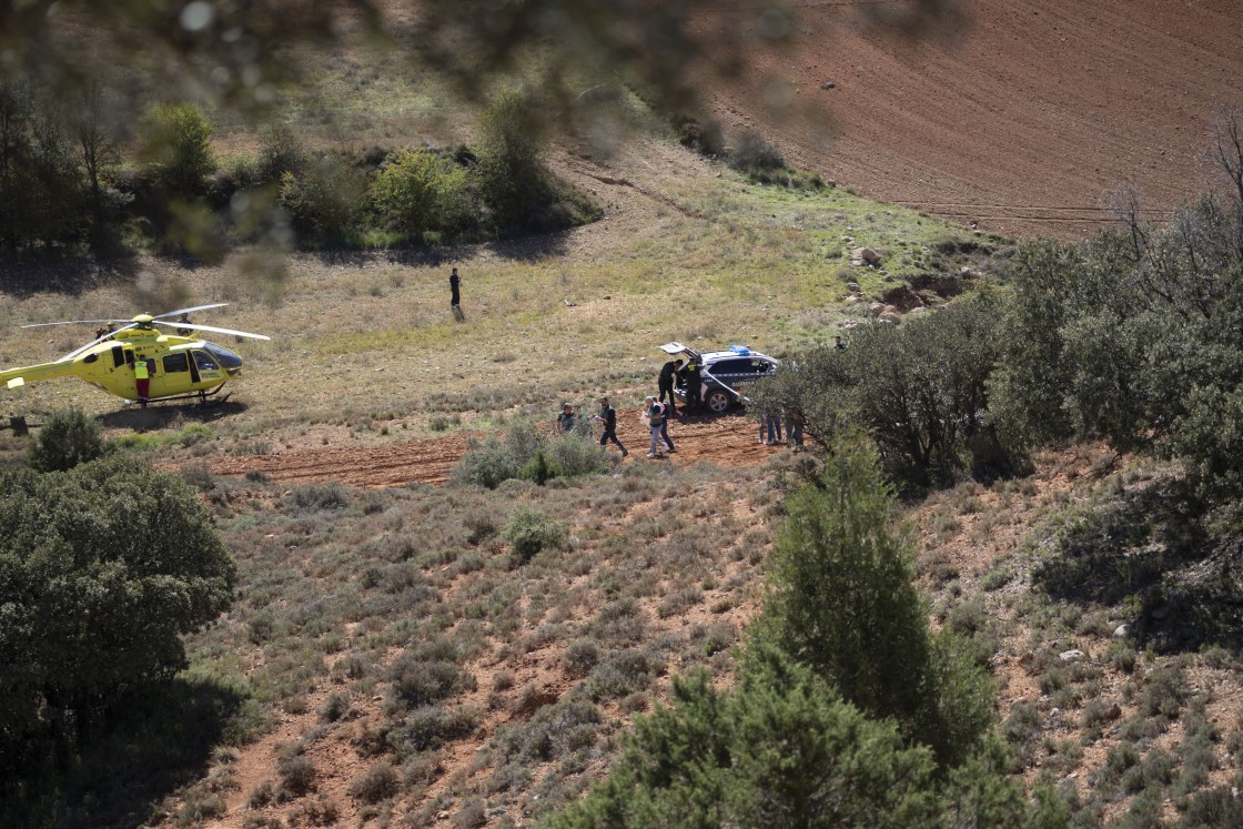 Peralejos decreta tres días de luto por el militar fallecido el viernes en accidente aéreo y suspende el homenaje a los dos pilotos que murieron hace cuatro décadas