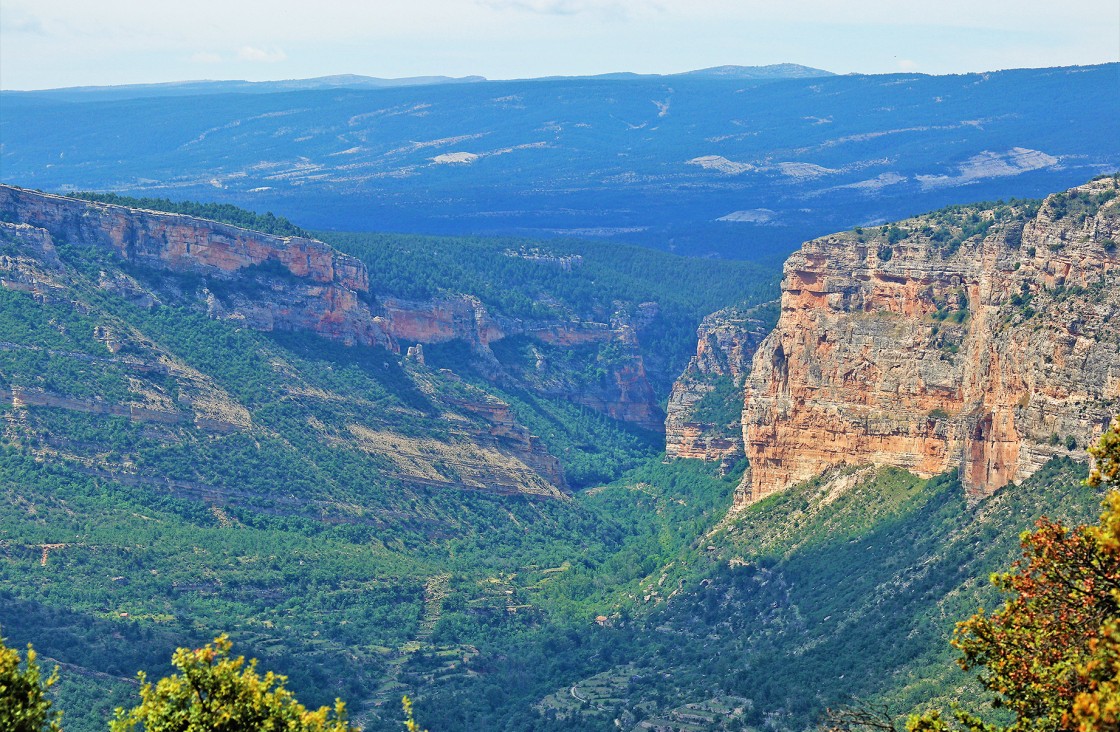 Ruta lineal PR-TE:  un recorrido desde Montoro a Pitarque  por un paisaje abrumador