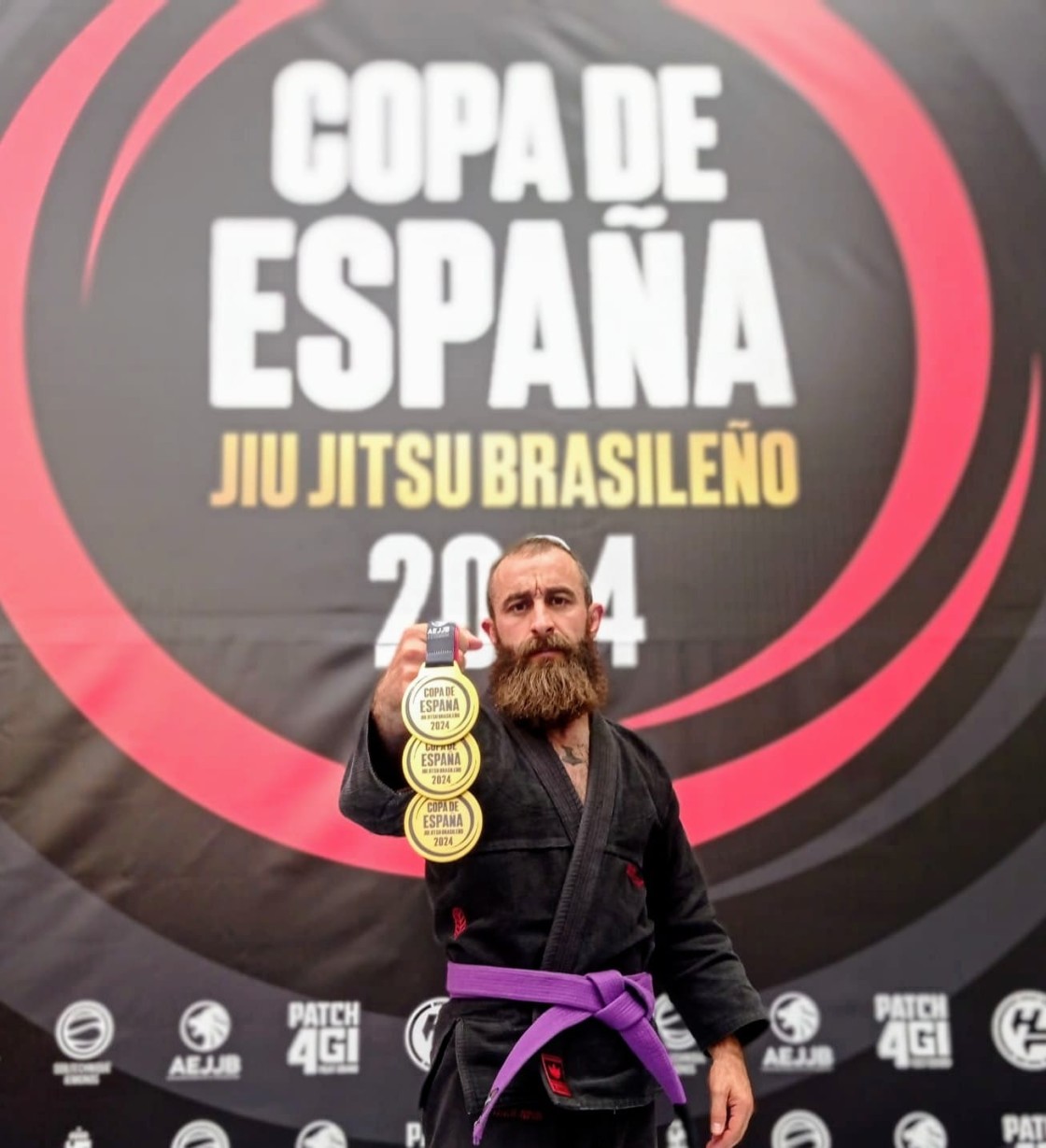 José Manuel Gallego, campeón de España de jiu jitsu: “El jiu jitsu es un arte marcial técnico, de estrategia. Hay quien sigue peleando con 60 años”