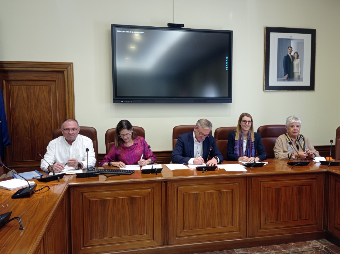 La Universidad de Zaragoza y la Diputación de Teruel firman una cátedra sobre educación y territorio