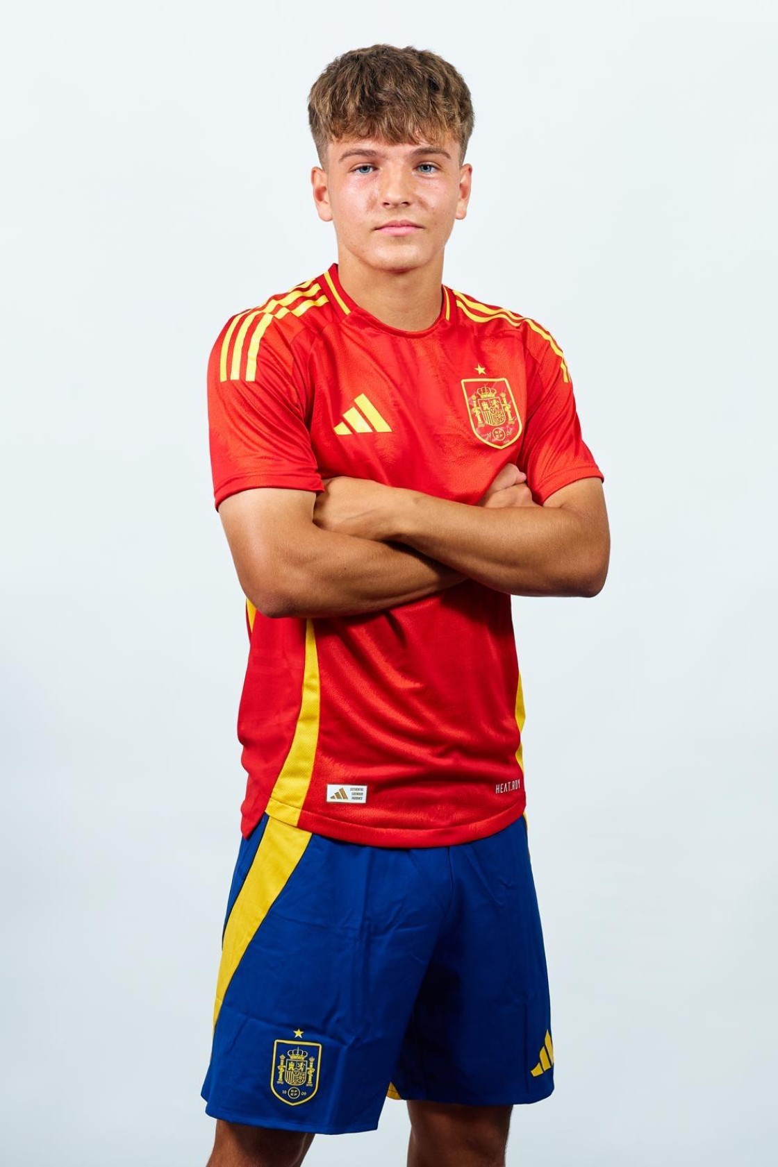 Juan Hernández debuta con la sub-19, pero no evita la derrota española