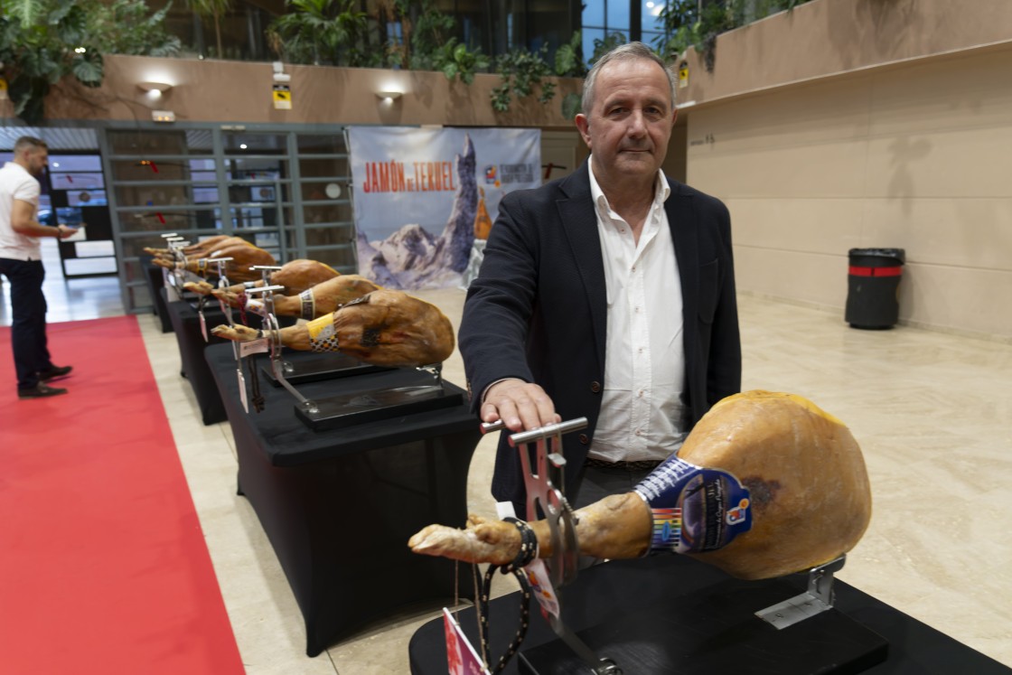 Manuel Esteve, presidente del grupo cooperativo: “El Grupo Arcoíris intenta atraer a jóvenes al sector ganadero para lograr el relevo generacional”