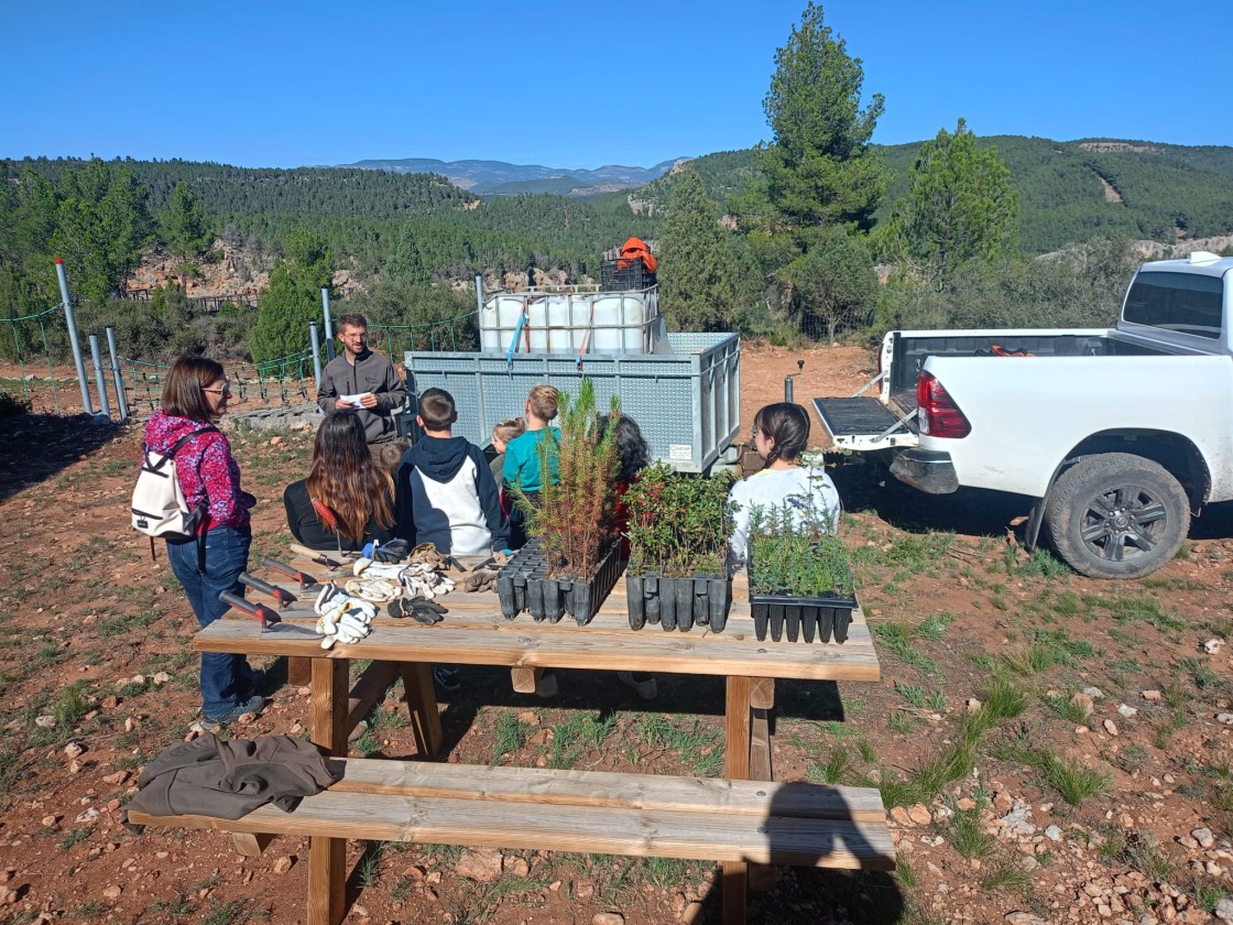 Los niños de San Agustín conocen mejor su entorno a través de talleres medioambientales