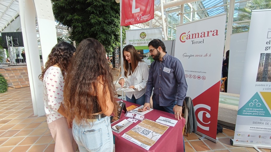 La Cámara de Teruel muestra  en Presura el modelo de multiservicio rural