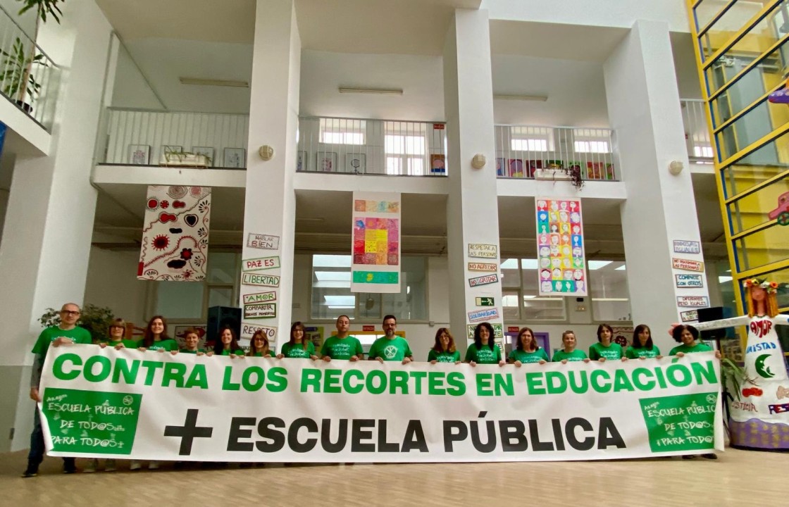 Los sindicatos convocan paros en Aragón y denuncian el caos en Educación