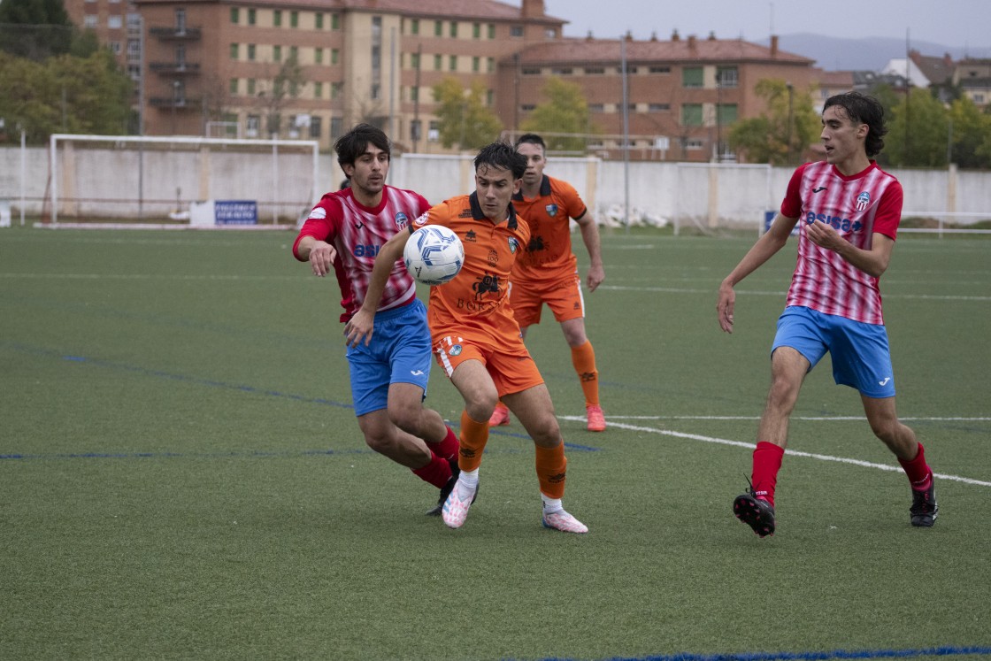 Tercer triunfo seguido del Atlético Teruel,  que se encarama a la cuarta posición