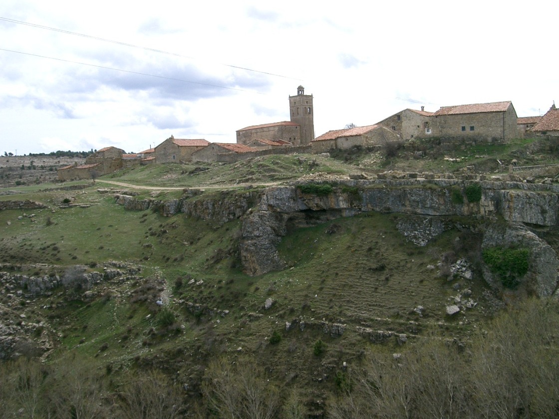 El alcalde de Jabaloyas denuncia las trabas que sufren los pueblos pequeños en las convocatorias de subvenciones