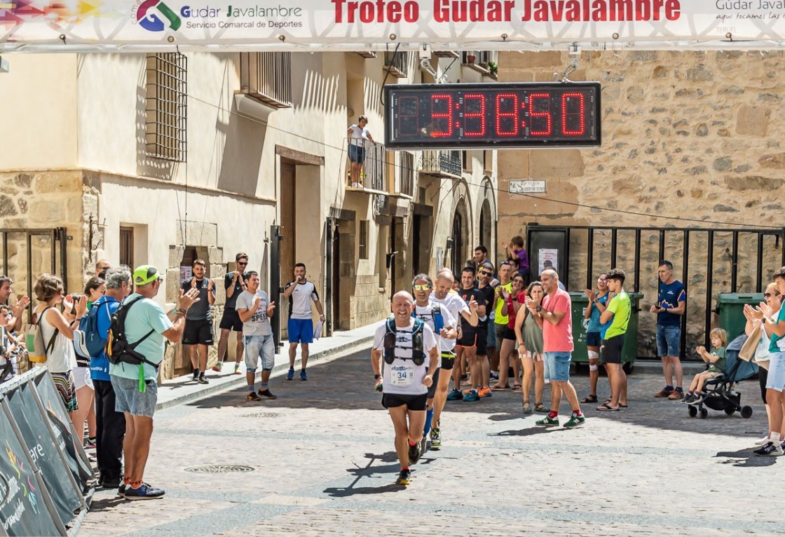 La carrera nocturna de Mora de Rubielos pondrá fin al Trofeo de Gúdar