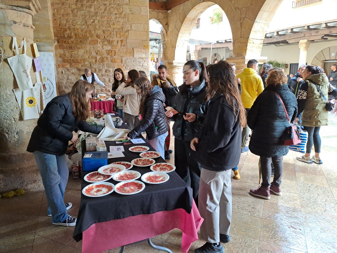 Monroyo celebra  la feria más íntima con un guiño a  su origen ancestral