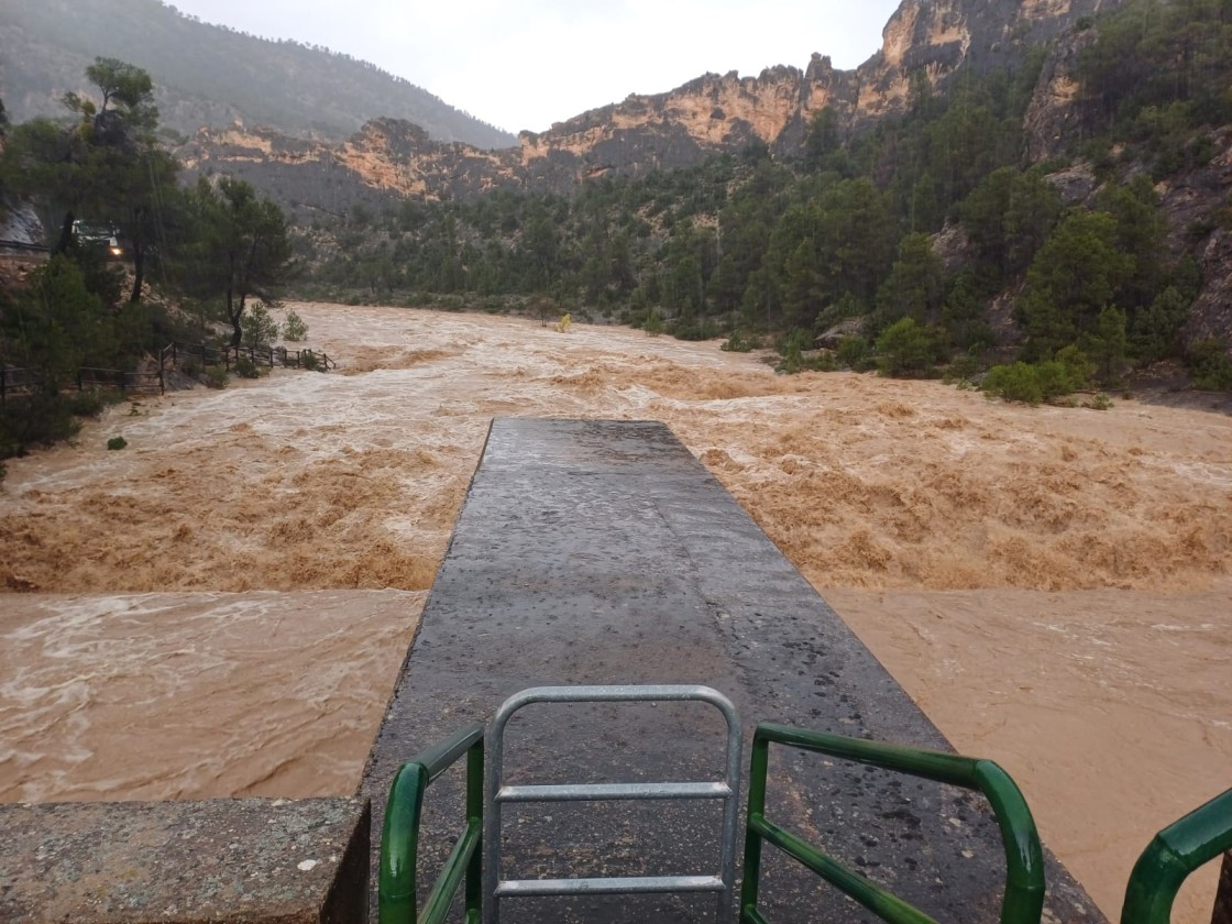 El pantano de Calanda llega al 75% y la CHE desembalsa para hacer hueco al Bergantes