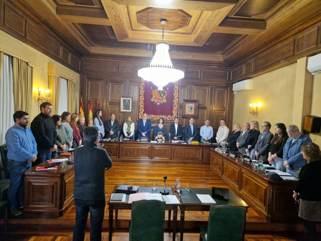 El pleno del Ayuntamiento de Teruel aprueba una declaración institucional en la que muestra la solidaridad con las víctimas por la dana