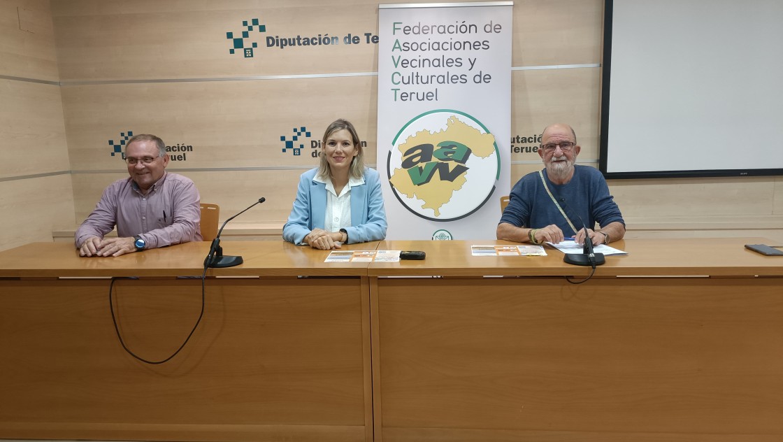 La Escuela Vecinal de la FACVT aborda en Teruel 'La educación como motor de desarrollo en los territorios rurales', con el apoyo de la DPT