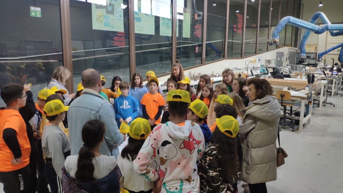 La Fundación Dinópolis realiza visitas exclusivas al Museo y laboratorio paleontológico por la Semana de la Ciencia