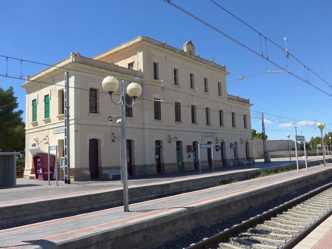 Renfe reanuda los servicios de la línea Zaragoza-Caspe-Barcelona