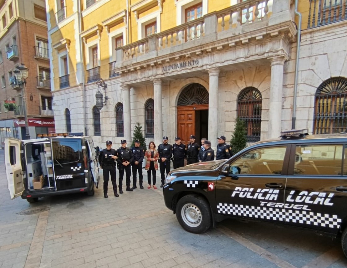 Policías locales de Teruel se desplazan hasta Valencia en sus días de libranza