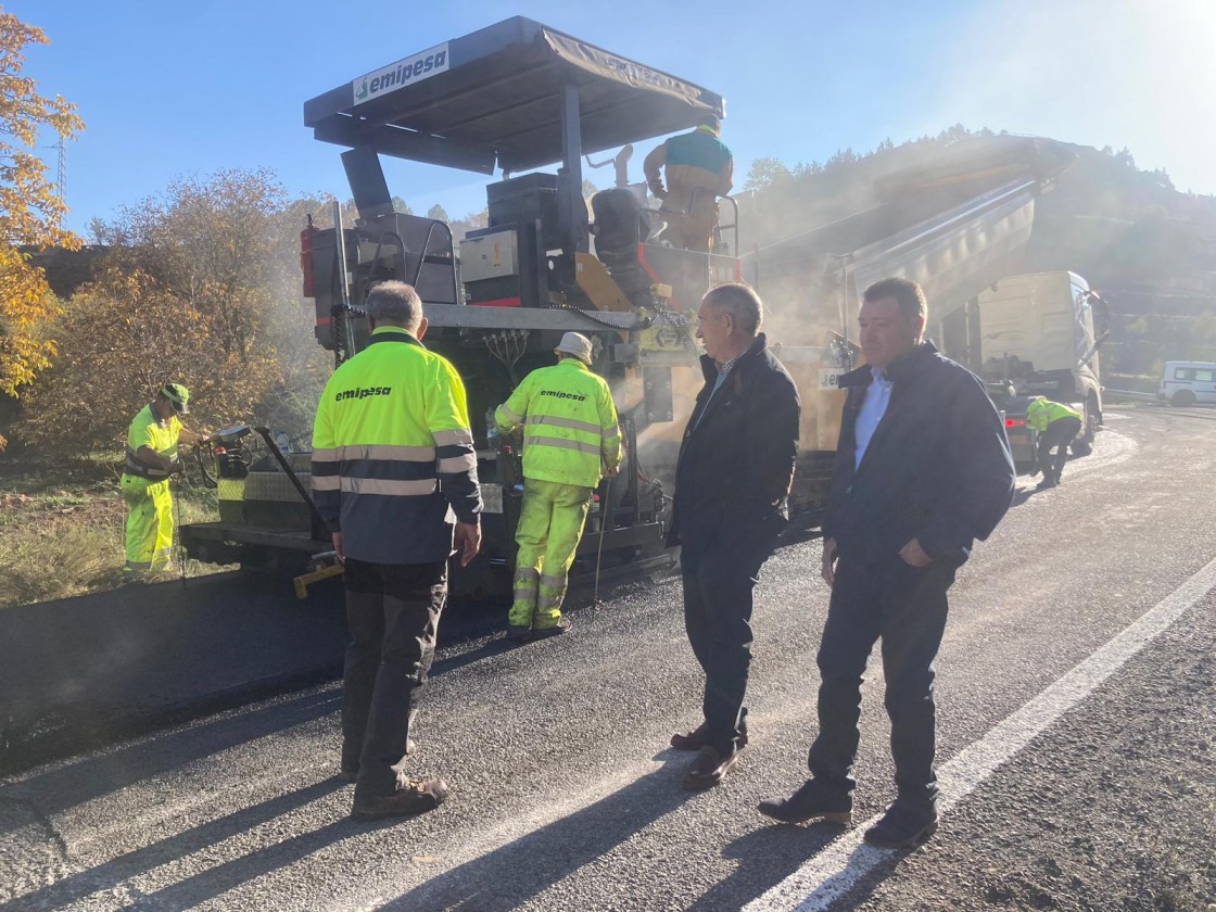 La Diputación de Teruel acomete el arreglo de la carretera provincial TE-V-6013 entre Villel y Cascante del Río