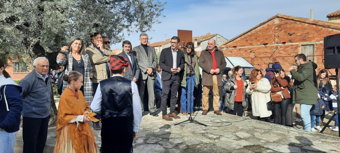 Más de 70 jinetes participan en la trashumancia de la Feria de Aguaviva