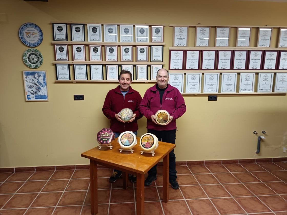 Los productores turolenses suman 14 medallas en los World Cheese Awards