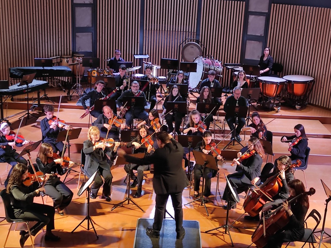 La Sinfónica de Teruel y Gaitéricos dan  por comenzados los actos por Santa Cecilia