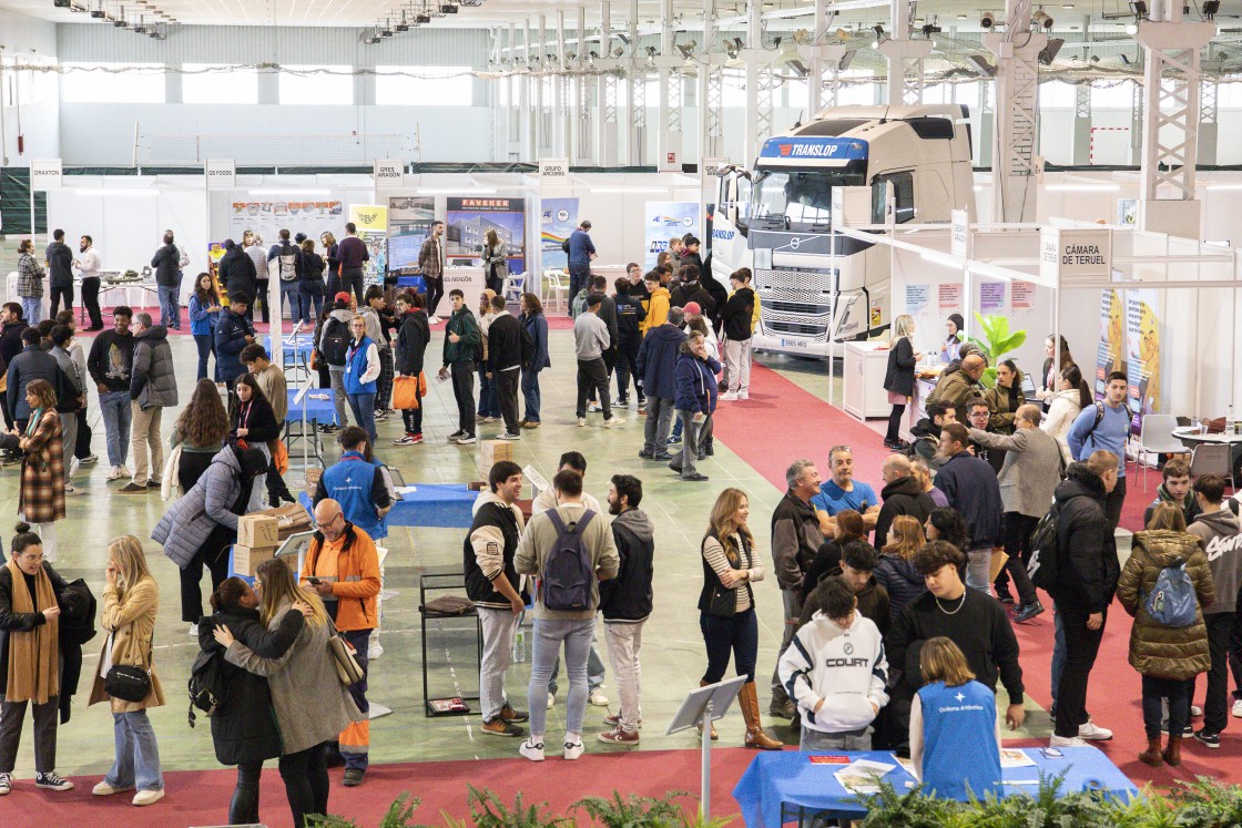 Éxito de participación en la Cuarta Edición de la Feria de Empleo Bajo Aragón en Alcañiz