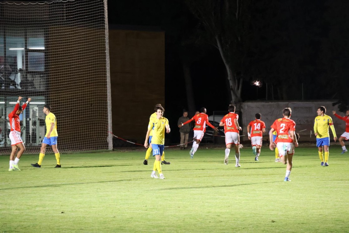 Nilton Gomes anota un gol que vale una victoria y le da aire al Calamocha (0-1)