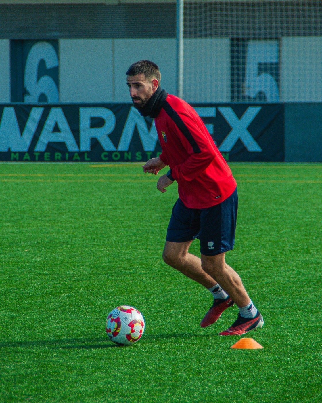 Asier Parra entrena y vislumbra su reaparición, aún a una semana vista