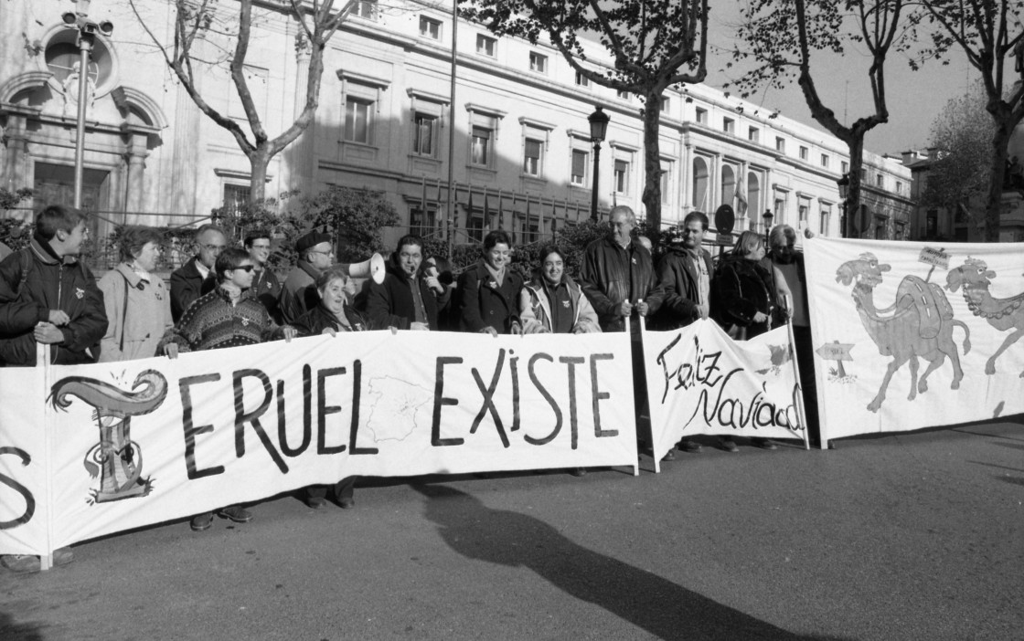 Hace un cuarto de siglo que Teruel enmudeció para hacerse oír  y tomar las riendas de su futuro