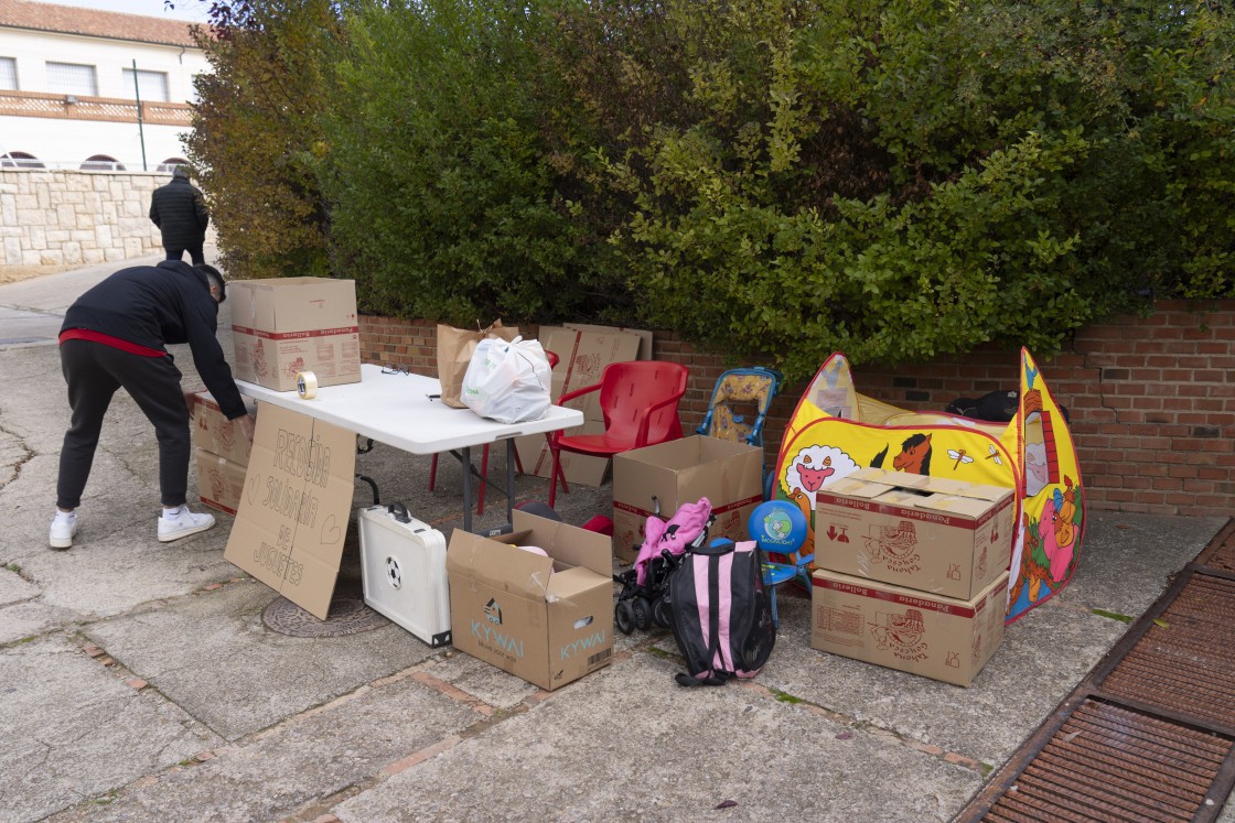 La recogida en Pinilla reúne casi 300 cajas de juguetes para Valencia